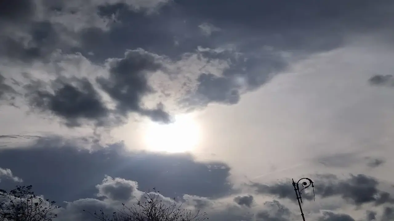 توقعات أحوال الطقس ليوم السبت في ظل متغيرات جوية مرتقبة بالمناطق كافة